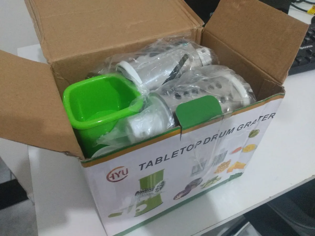 Foto de cliente real que recebeu o Ralador 3 em 1